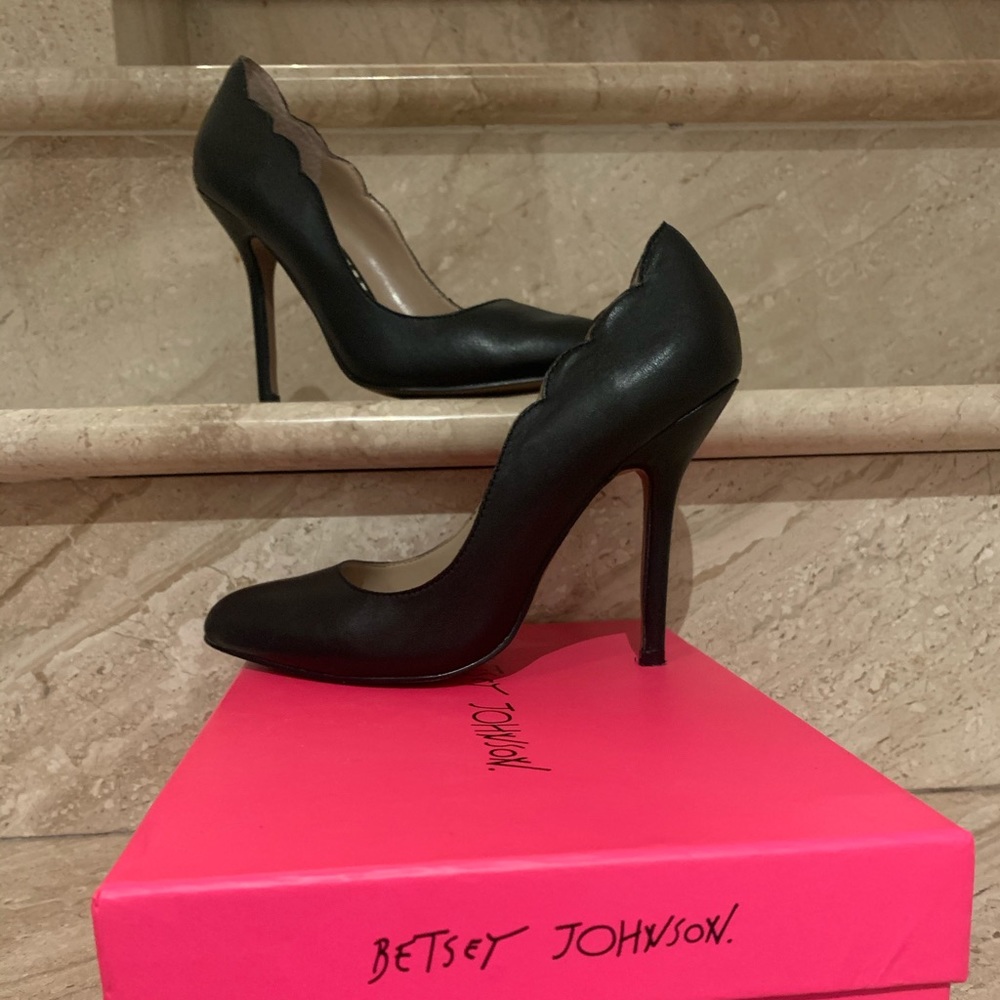 Betsey Johnson Heels, Like New